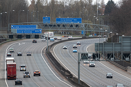 how do smart motorways prevent traffic bunching